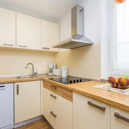 Apartmán Lovely In With House Sea View Punat