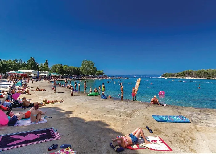 Stunning In With Wifi Appartement Punat
